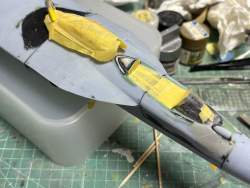 3323617 B