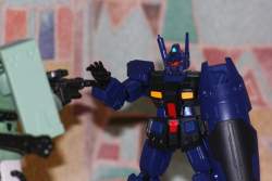 869825 B