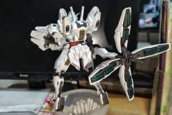 1052899 B