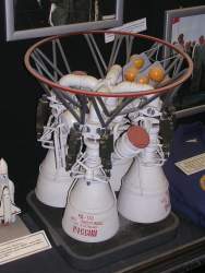 692763 B