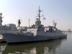 781835 B