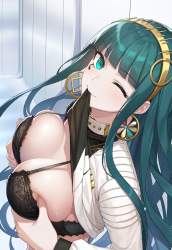 1713831 B