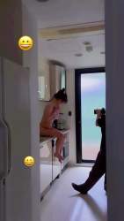 964683 B