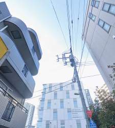 579692 B
