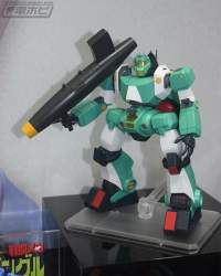 300384 B