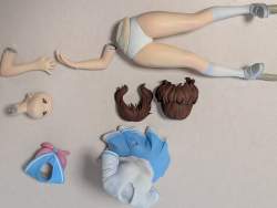 1221095 B