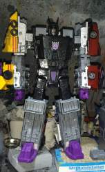 979647 B
