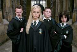 547012 B
