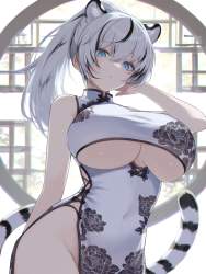 975941 B