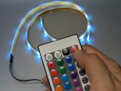 703332 B