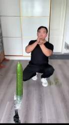 2222570 B