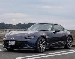323243 B