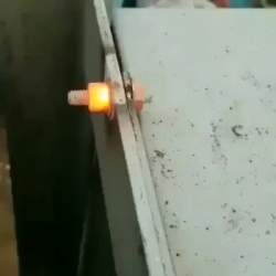 880841 B