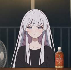 1704487 B