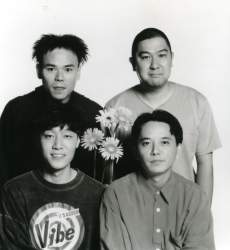 153044 B