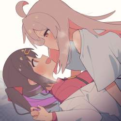 1005144 B
