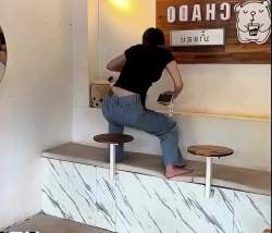 914985 B