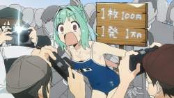 153136 B