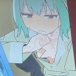318199 B